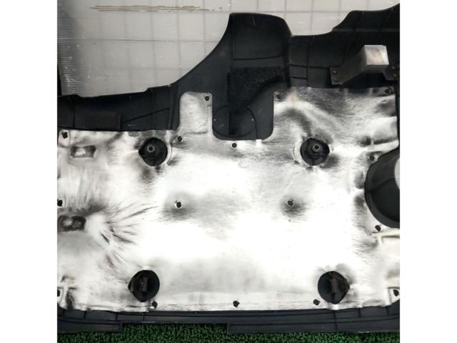 TOYOTA セルシオ30系/3UZ 純正エンジンカバー