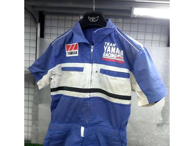 Yamaha mechanic suit (size unknown)
Blue / white