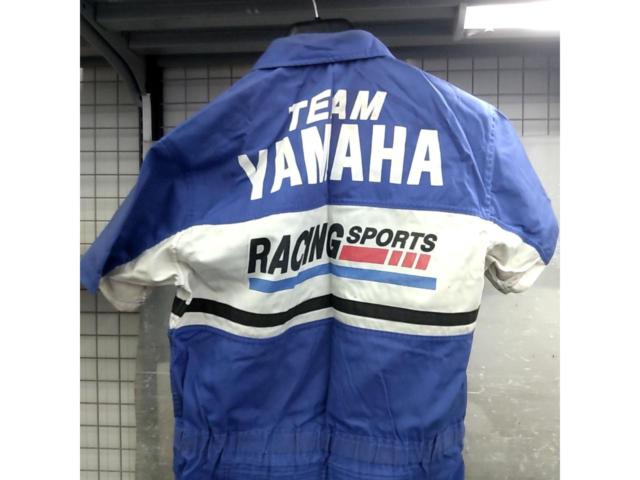 Yamaha mechanic suit (size unknown)
Blue / white