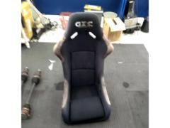 GOODGUN
Full bucket seat