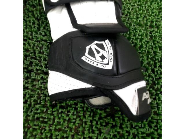 Translation
Size 50
ARLENNESS
GP8
RACING