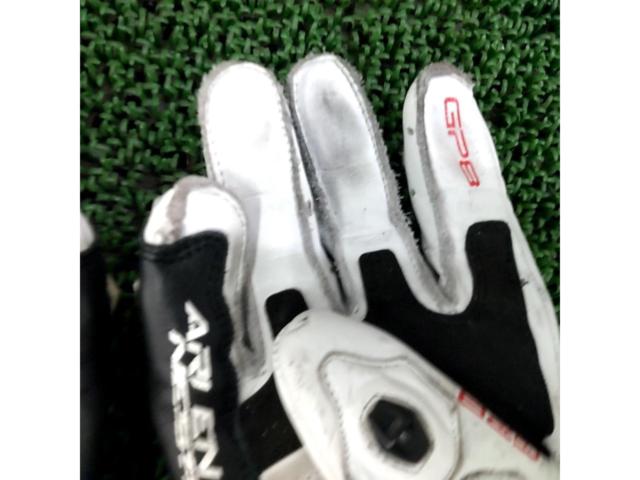 Translation
Size 50
ARLENNESS
GP8
RACING