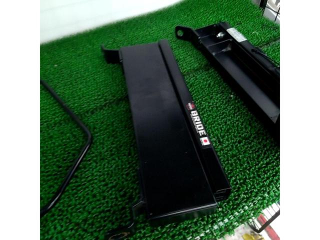 BRIDE
Super Seat rail
FB type
F003
Right seat
R1.R2