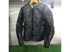 Size 40
rev'it
Leather jacket