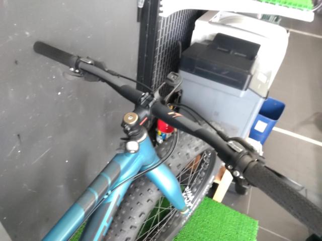 SCOTT BIG JON 2018年モデル 26×4.80 SHIMANO DEOREmix 2×10S ファットバイク ブルー ※各部日焼け・汚れあり 駆動系錆 ブレーキ未整備