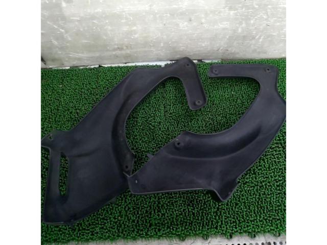 BMW
Genuine side cowl
F650/F650GS ('97-'99)