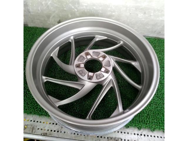 BMW
Original rear wheel
K1200S/K1200R/K1300R etc.