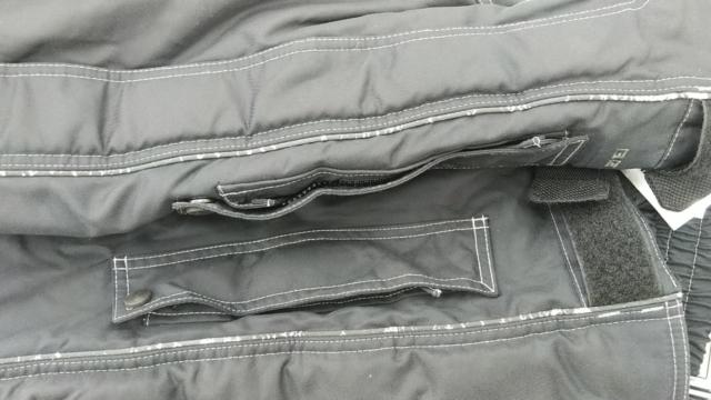 Size: M
Buggy
BENOA
Nylon over pants