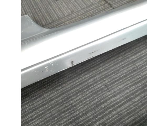 メーカー不明 FRP製サイドステップ 【スカイライン ER34 4Dr】
