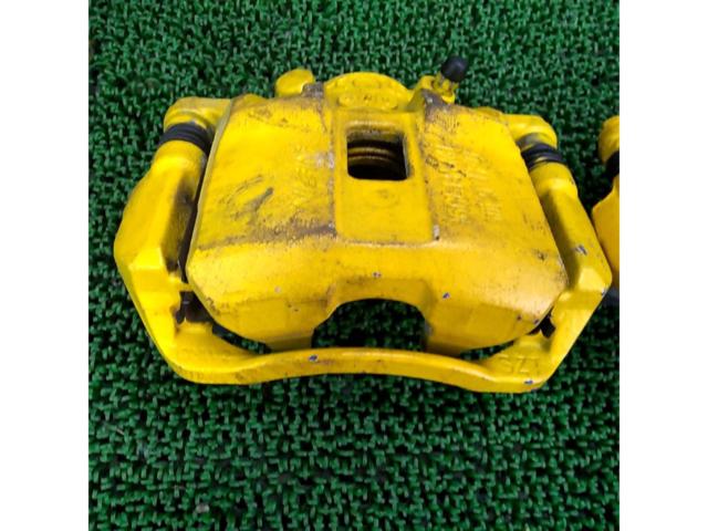 HONDA
Genuine brake caliper
CR-Z (ZF1)