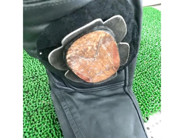 Size M
Unknown Manufacturer
Leather pants