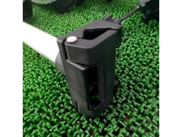 TERZO
EA306GA
In-car system carrier base + EA306SB
Surfboard Carrier