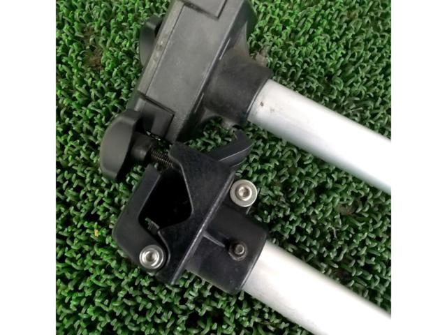 TERZO
EA306GA
In-car system carrier base + EA306SB
Surfboard Carrier