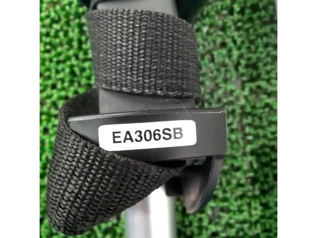 TERZO
EA306GA
In-car system carrier base + EA306SB
Surfboard Carrier