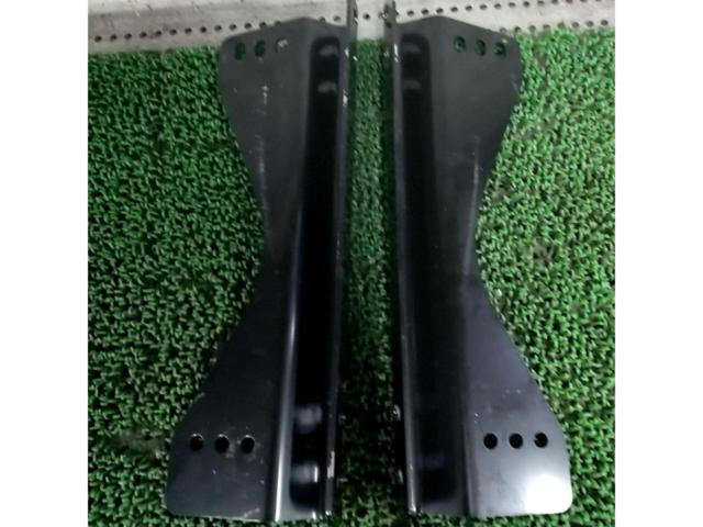 Unknown Manufacturer
Side adapter