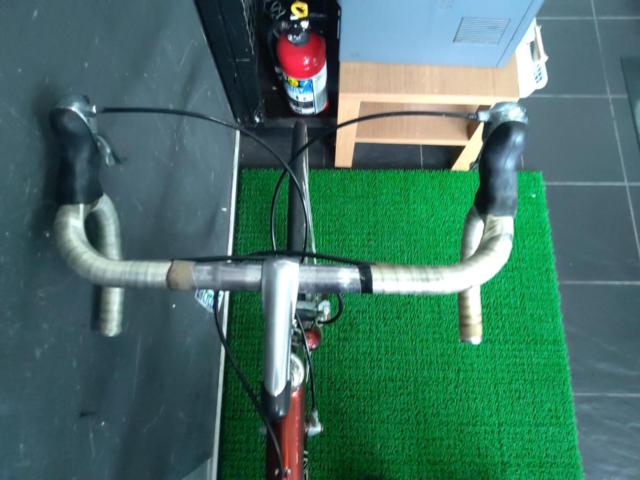 ※クラックの可能性があるためワケアリ TREK OCLV CARBON 5200 カーボンフレームロードバイク 40年前?SHIMANO 600系  2×8s 700×23c レッド