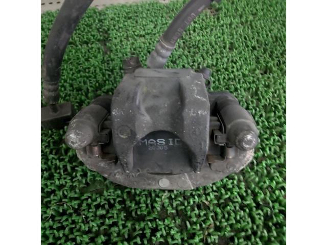 HONDA
Original rear brake caliper
Forza (MF08)