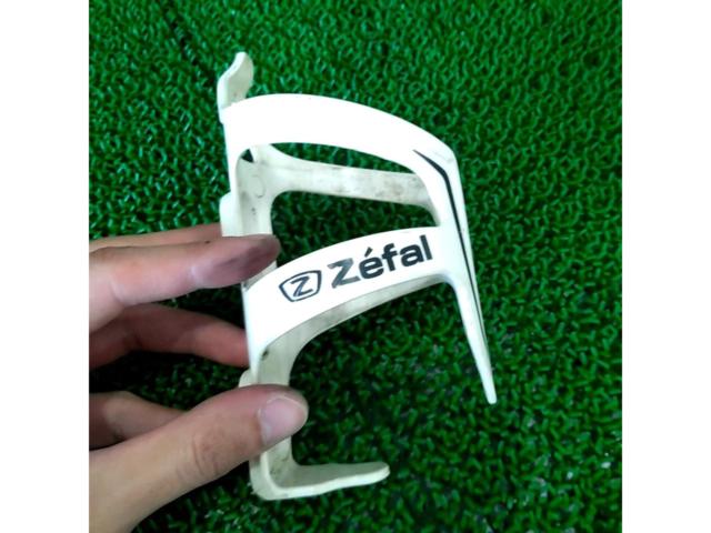 Zefal ボトルケージ ホワイト