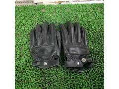 Size L Manufacturer unknown
Leather Gloves