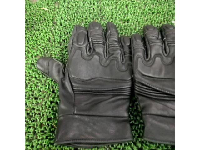 Size LL Manufacturer unknown
Leather Gloves