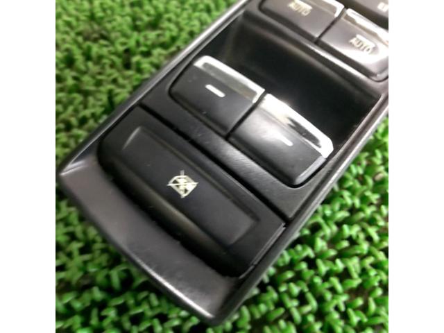 SUBARU  純正パワーウィンドウスイッチ 【フォレスター/SK9】
