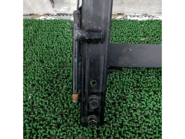 Kawai Works
Recaro bottom-mount seat rails
RH Fairlady Z/Z33