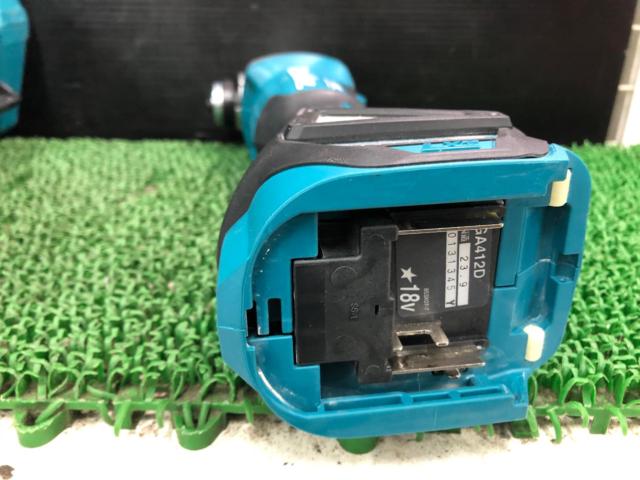 makita GA412D 18V 充電式ディスクグラインダ