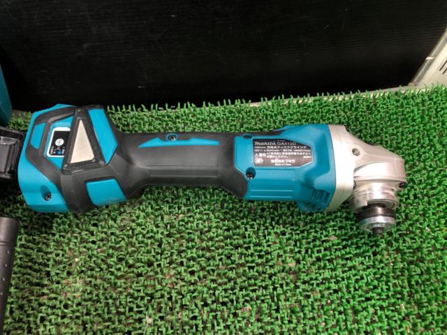 makita GA412D 18V 充電式ディスクグラインダ
