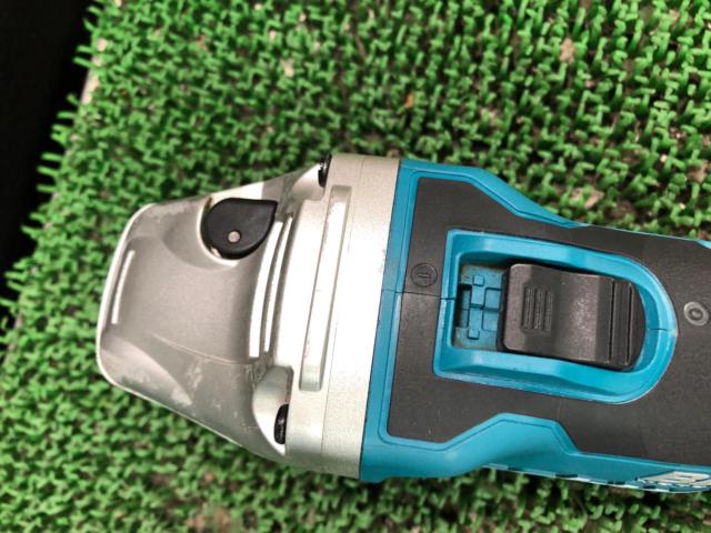 makita GA412D 18V 充電式ディスクグラインダ