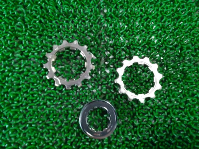 10S SHIMANO 105 CS-5700 12-27T カセットスプロケット