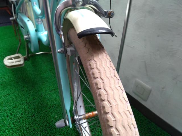 ジェフリーズジャパン すみっコぐらし 18×1.75 シングルスピード キッズ自転車 ブルー