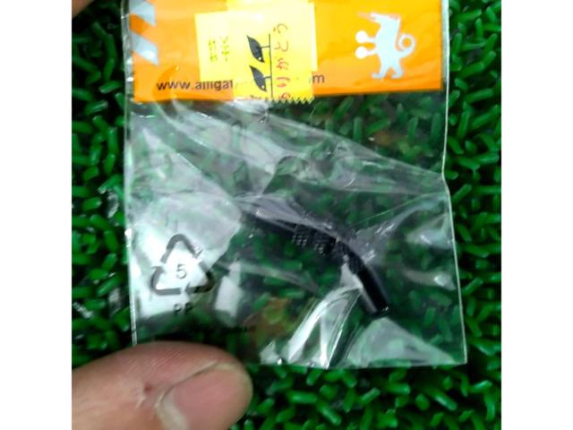 ALIGATOR バルブキャップ ブラック