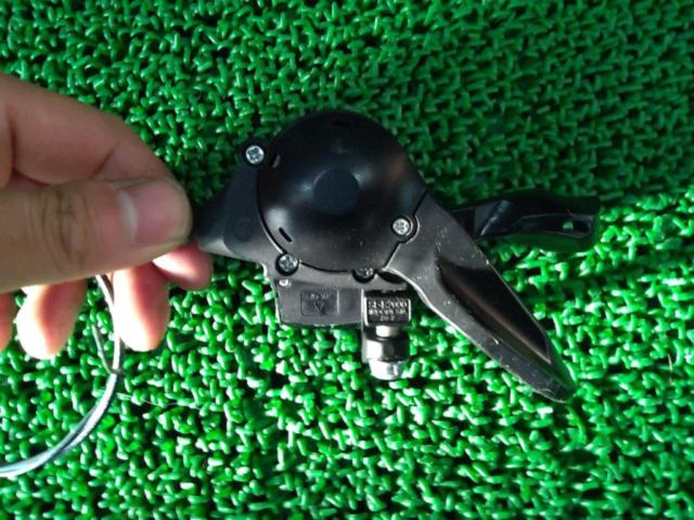 2×8S SHIMANO Claris シフトレバー左右セット