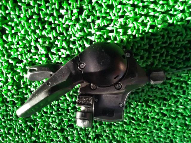 2×8S SHIMANO Claris シフトレバー左右セット