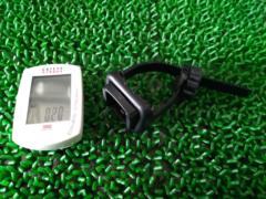 【わけあり現状販売】※スピード&ケイデンスセンサー無し 動作未確認 CATEYE CC-RD400DW STRADA DOUBLE WIRELESS サイクルコンピューター 本体のみ ホワイト
