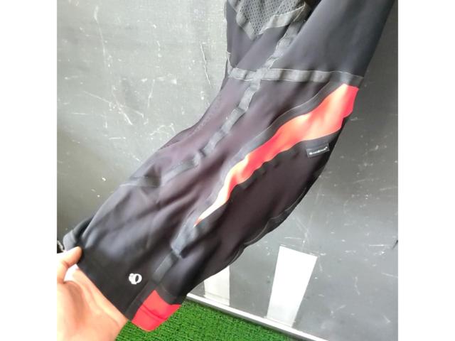 サイズ:M PEARL IZUMI ビブショーツ ブラック/レッド