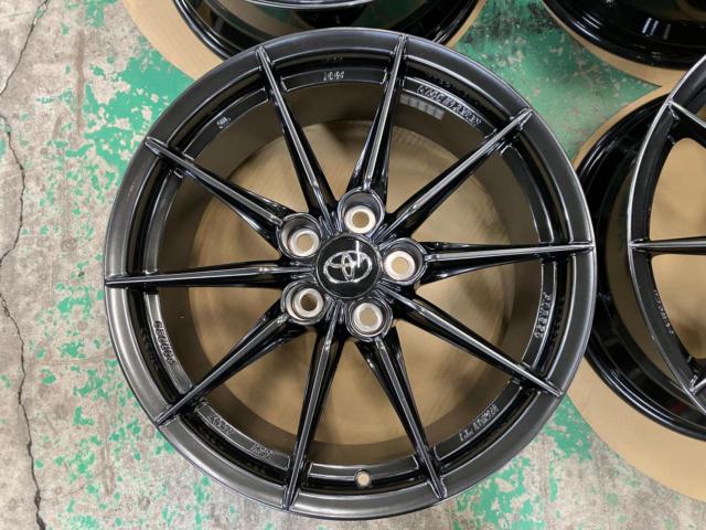 TOYOTA
GR Yaris
RZ
High
Performance
Made BBS
Genuine forged wheel