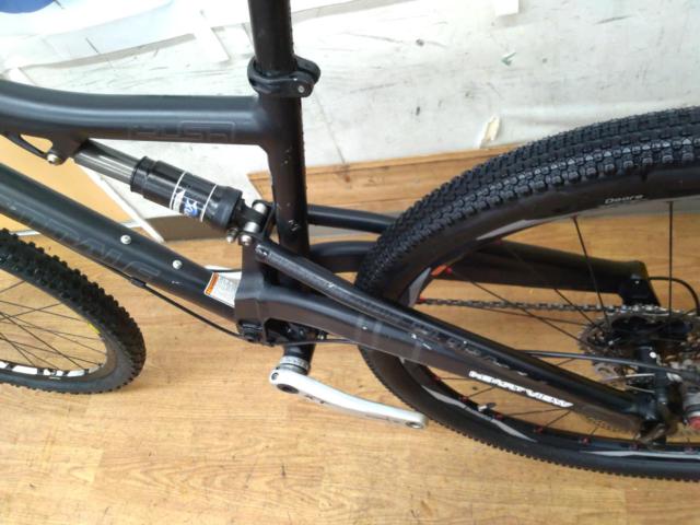 CANNONDALE RUSH600 2006年頃 26×2.10 3×10s フルサスアルミMTB ブラック