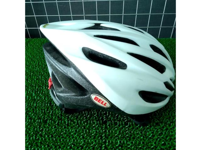 【わけあり現状販売】サイズ:54-61cm BELL SOLAR ヘルメット ホワイト 認定マーク無し