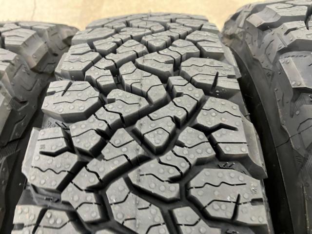 Set of 5 BFGoodrich
ALL-Terrain
T / A
KO3