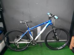 GIANT XTC850 2008年モデル 26インチMTB 3×8S ブルー ※後輪振れ大 フロント変速要調整サスペンション状態未確認