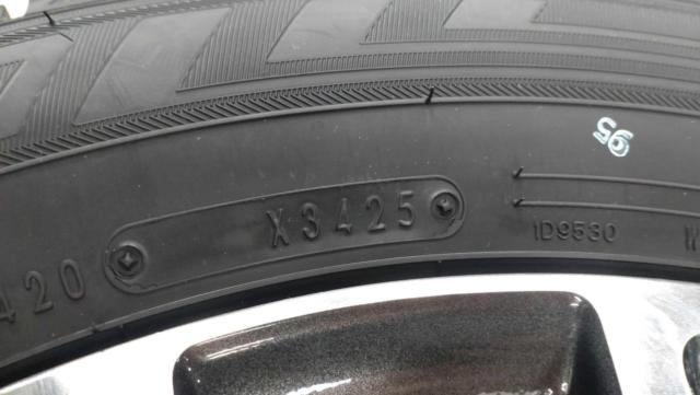 ☆新品タイヤ付☆ トヨタ ヴォクシー/80系 前期 純正ホイール + DUNLOP WINTERMAXX WM03