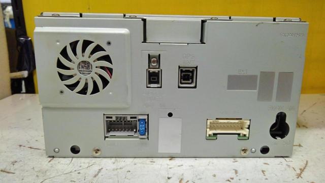 Panasonic
CN-E330D
Built-in Bluetooth! One-segment TV model!