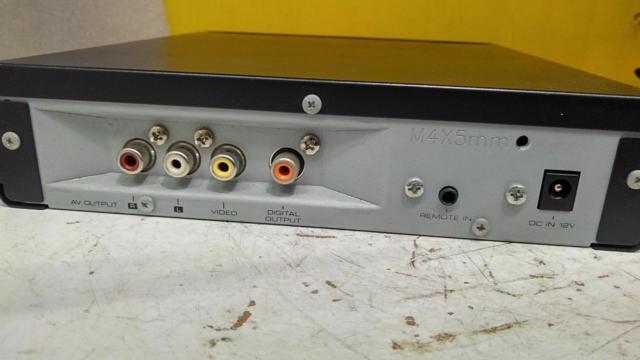 KENWOOD
VDP-09
A rare amplifier-less DVD player has arrived!