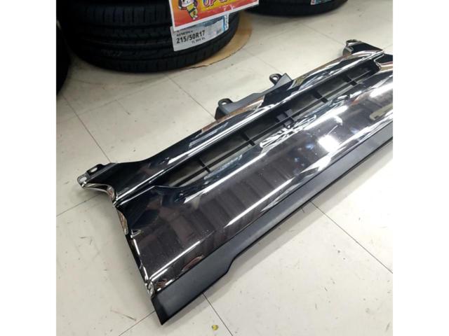 トヨタ ハイエース200/4型ナロー純正フロントグリル