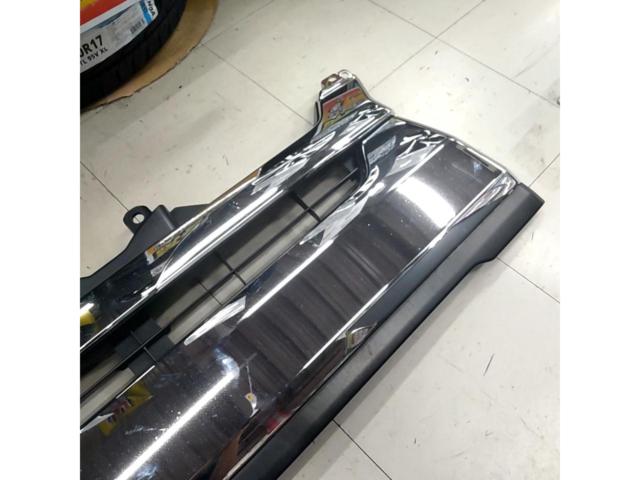 トヨタ ハイエース200/4型ナロー純正フロントグリル