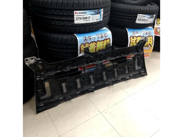 トヨタ ハイエース200/4型ナロー純正フロントグリル