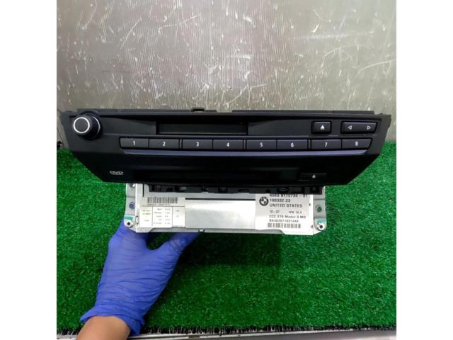 Wakeari
BMW
X5
E70
Genuine CCC Navigation Unit/CD/DVD Player