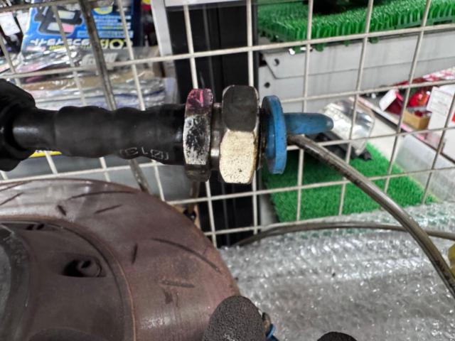 A must-see!!
ARMA
ULTIMATE
STOP
Brake caliper set
Stop right there and take a look!!