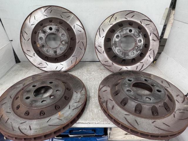 A must-see!!
ARMA
ULTIMATE
STOP
Brake caliper set
Stop right there and take a look!!